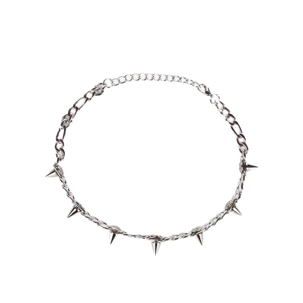 Silver spike choker dolls kill
